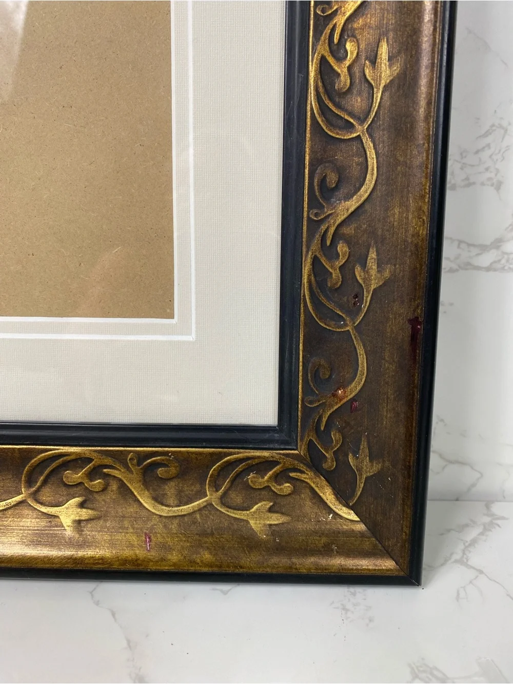 Antique-Style Decorative Gold brown Picture Frame with Double Mat 5x7 or 8x10